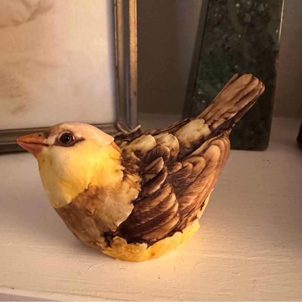 Vintage Artefice Ottanta Yellow Bird Figurine Made in Italy Signed D. Esposito